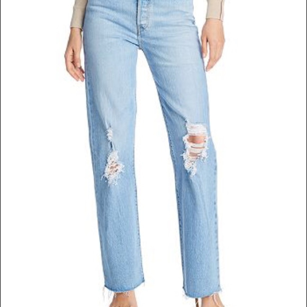 Levi’s ribcage distressed jeans